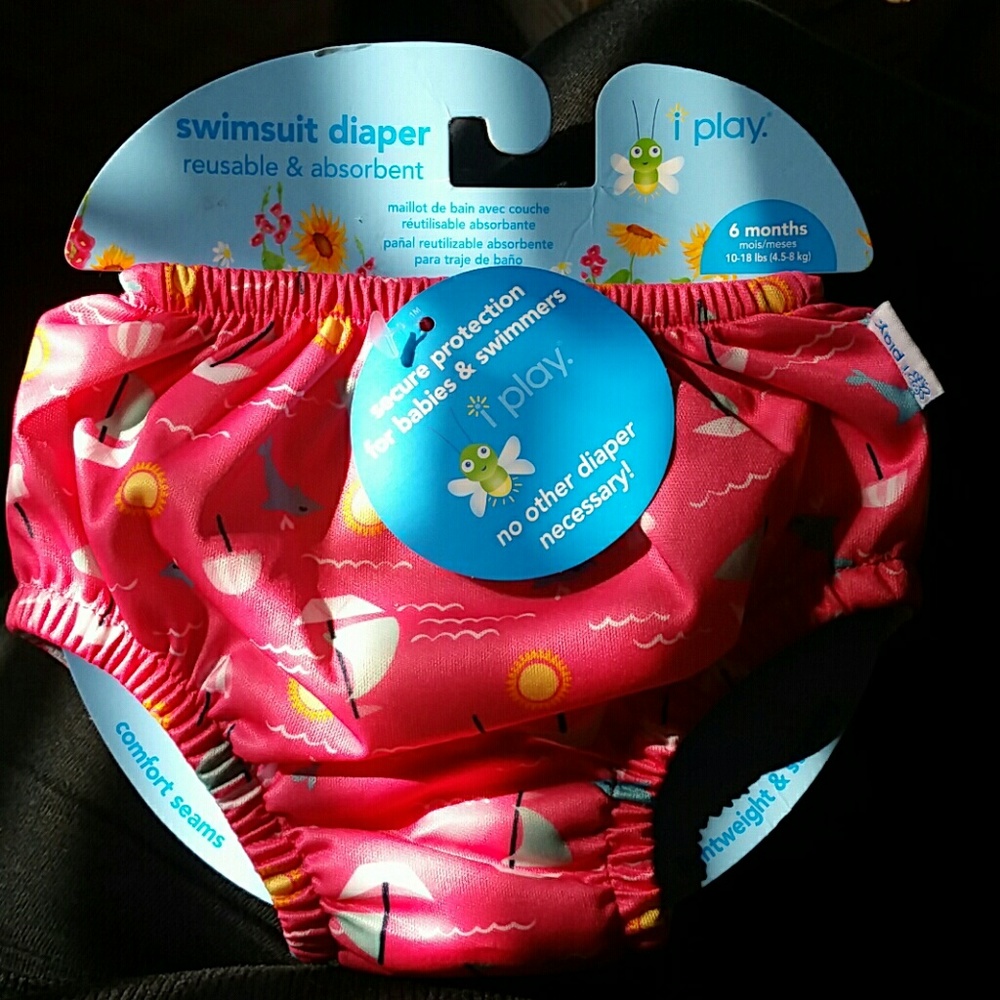 I play swimsuit diaper reusable